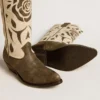 Wish Star-Stiefel aus schwarz-weissem Leder mit eingearbeiteter Rose und Stern