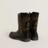 Wish Young Stiefel aus schwarzem Leder mit gelber Sternstickerei