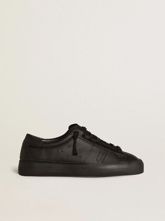 Yatay Modell 1B – nachhaltiger Sneaker mit biobasiertem Obermaterial und schwarzem Y