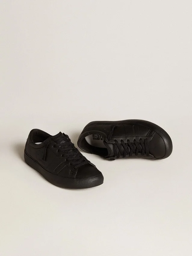 Yatay Modell 1B – nachhaltiger Sneaker mit biobasiertem Obermaterial und schwarzem Y