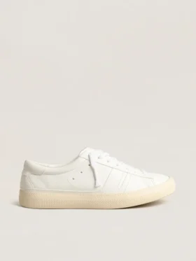Yatay Modell 1B – nachhaltiger Sneaker mit weissem, biobasiertem Obermaterial und weissem Y