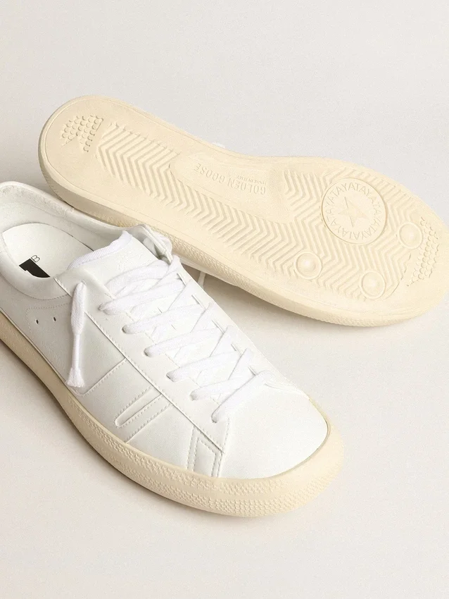 Yatay Modell 1B – nachhaltiger Sneaker mit weissem, biobasiertem Obermaterial und weissem Y