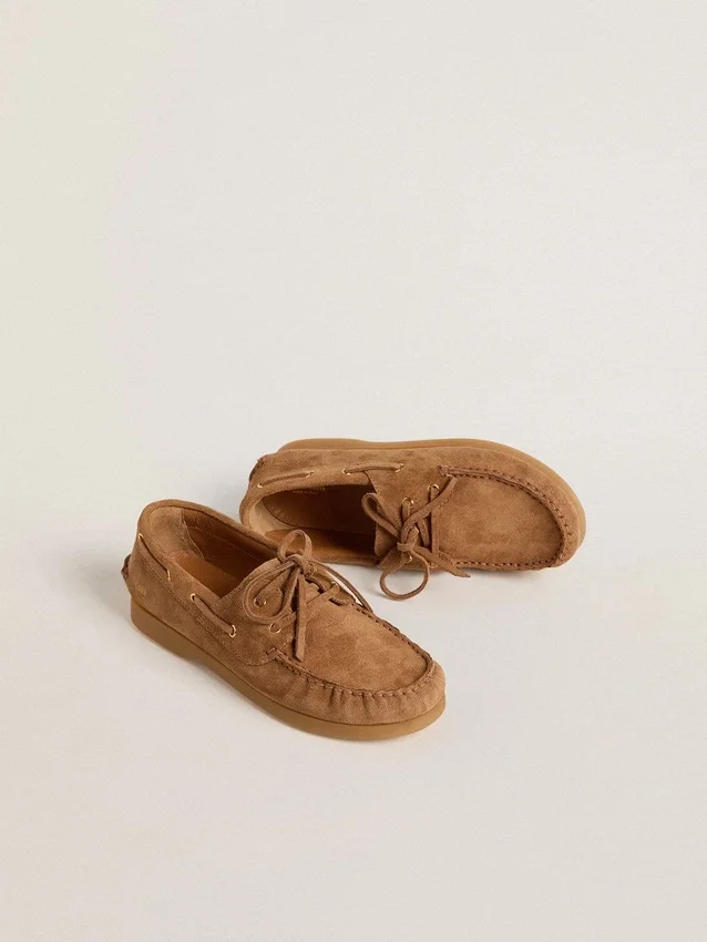 Young Cruise Loafer aus hellbraunem Wildleder