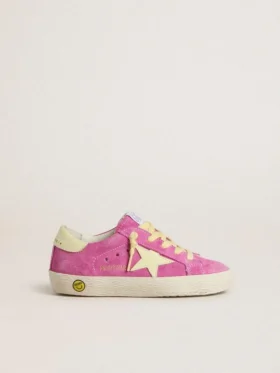 Young Super-Star aus rosa Wildleder mit hellgelbem Stern und Fersenlasche